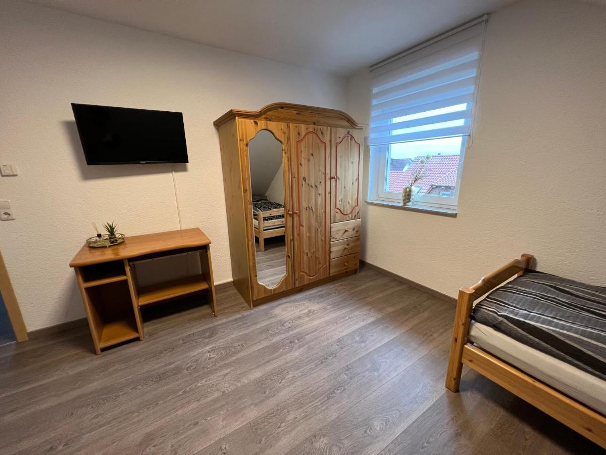 Ferienwohnung Loewen Wabern Eksteriør billede